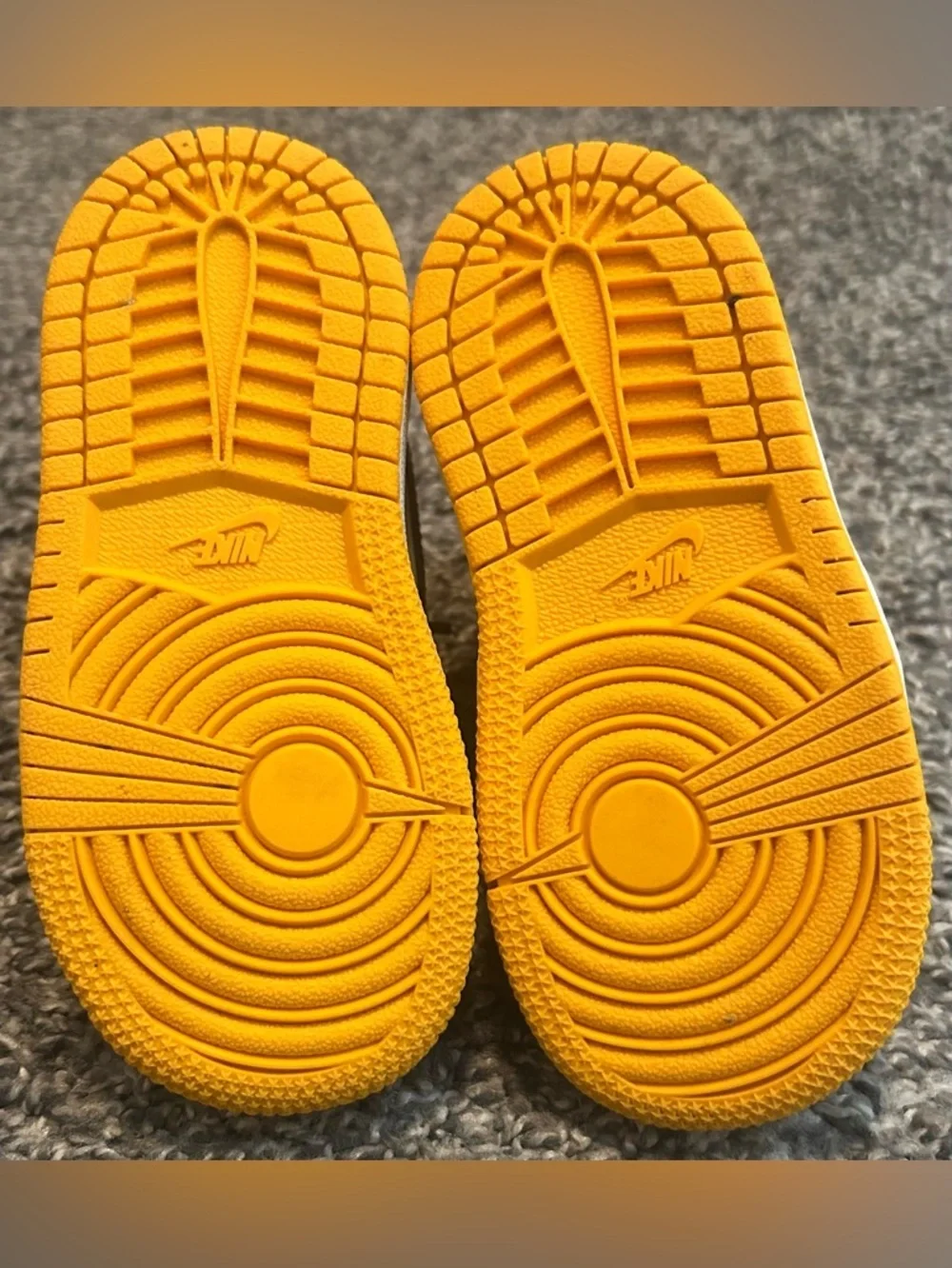 Nike Air Jordan 1 Retro High OG Taxi Yellow Toe TD/PS -Size 7C